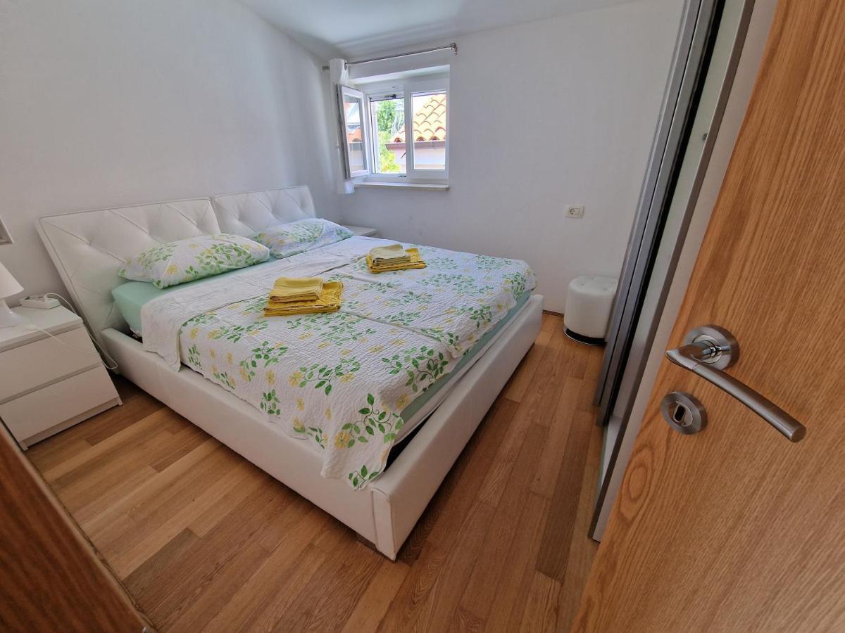 Villa Beautiful House Lanna Izola Exterior foto